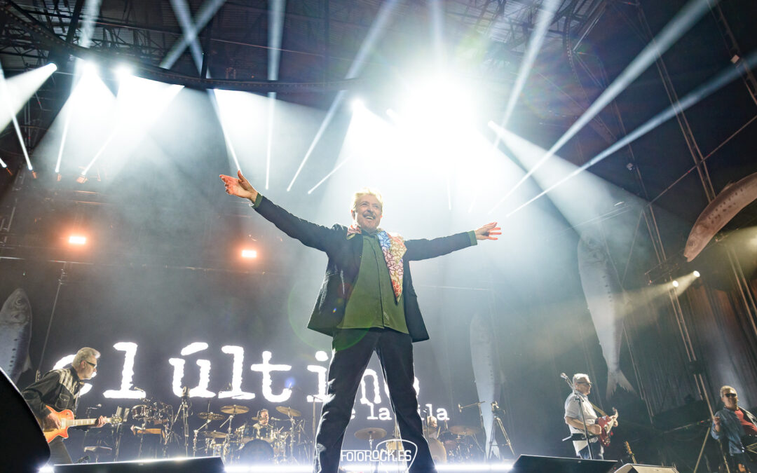 Treinta años después, la «Insurrección» sigue viva— El Último de la Fila resucita en Marenostrum ante 18.500 almas